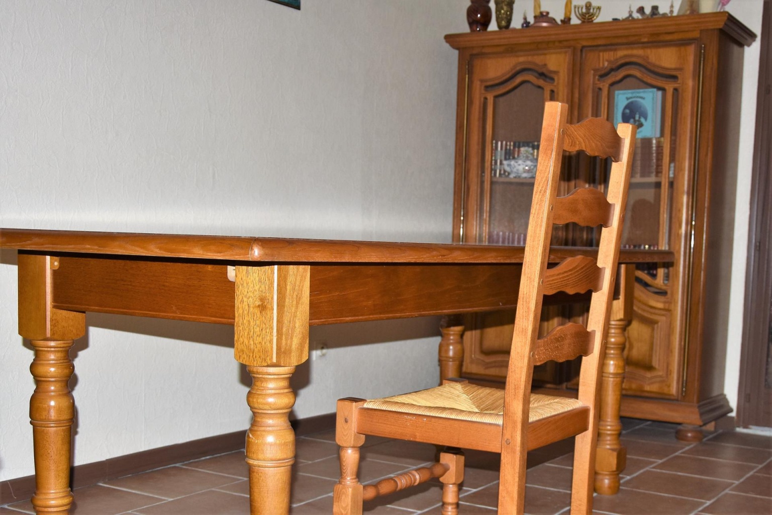 Salle à manger chêne massif - Comment relooker vos meubles anciens