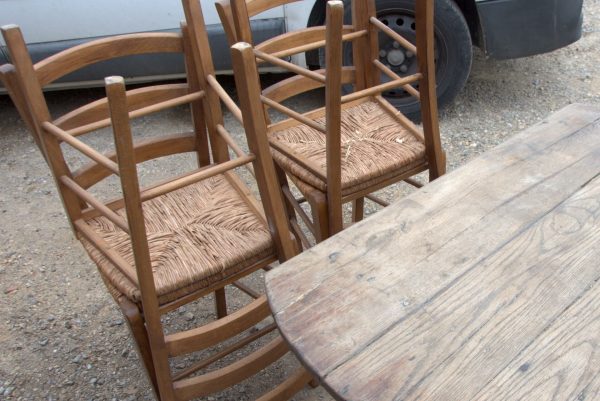 TABLE RONDE EN CHÂTAIGNIER